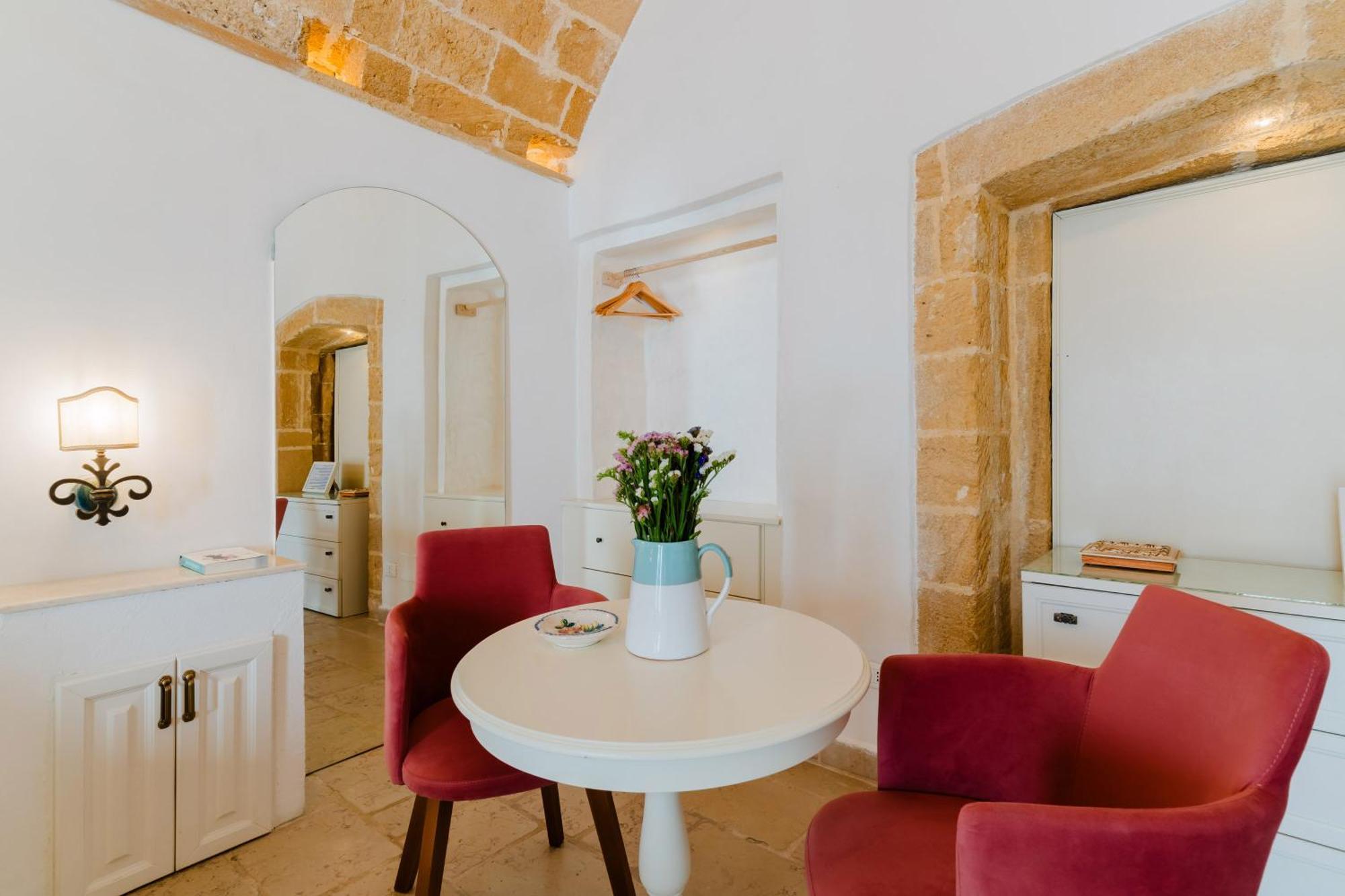 Relais La Casa Del Poeta Bed & Breakfast 3*