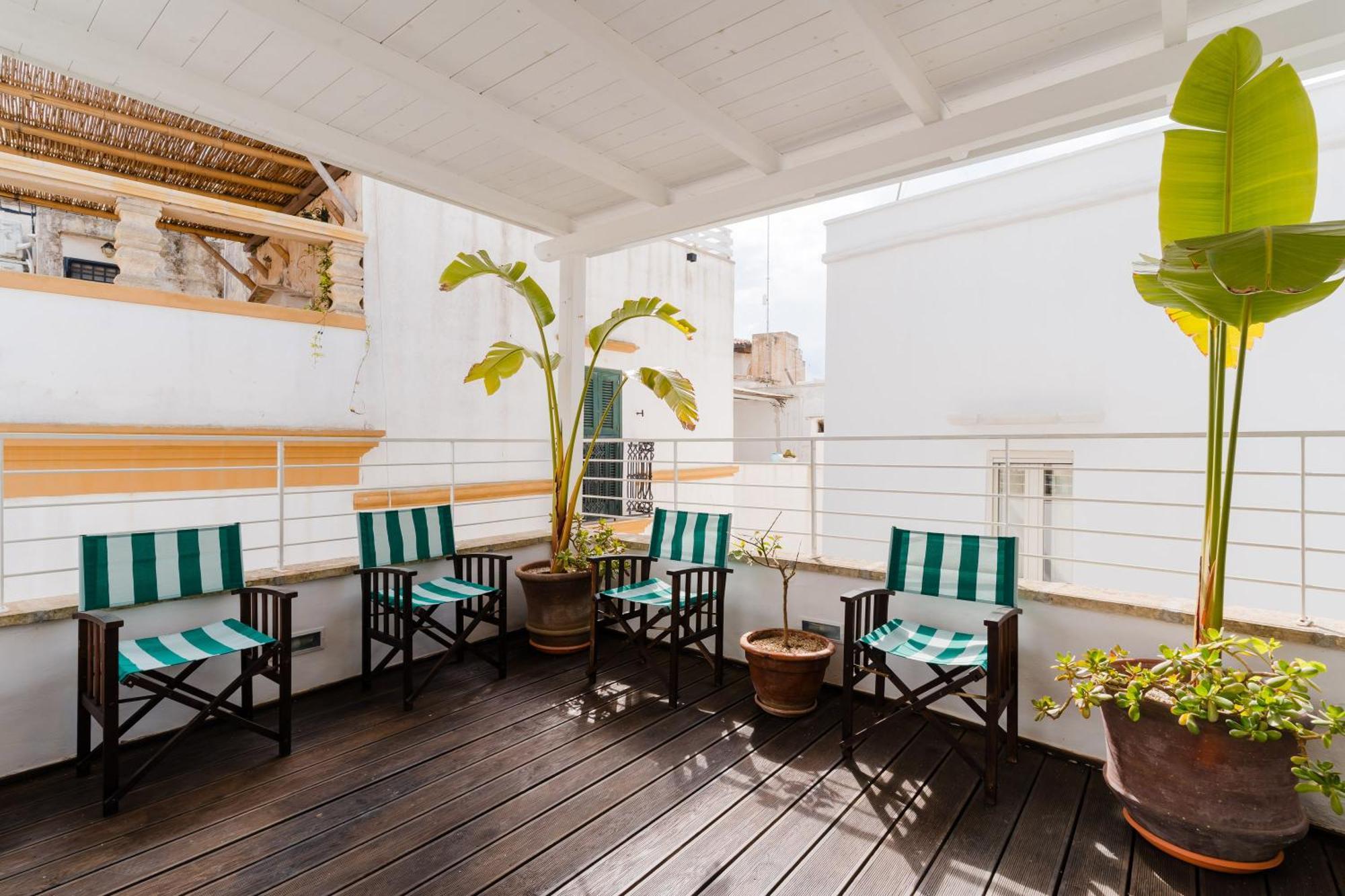 Relais La Casa Del Poeta Bed & Breakfast 3*